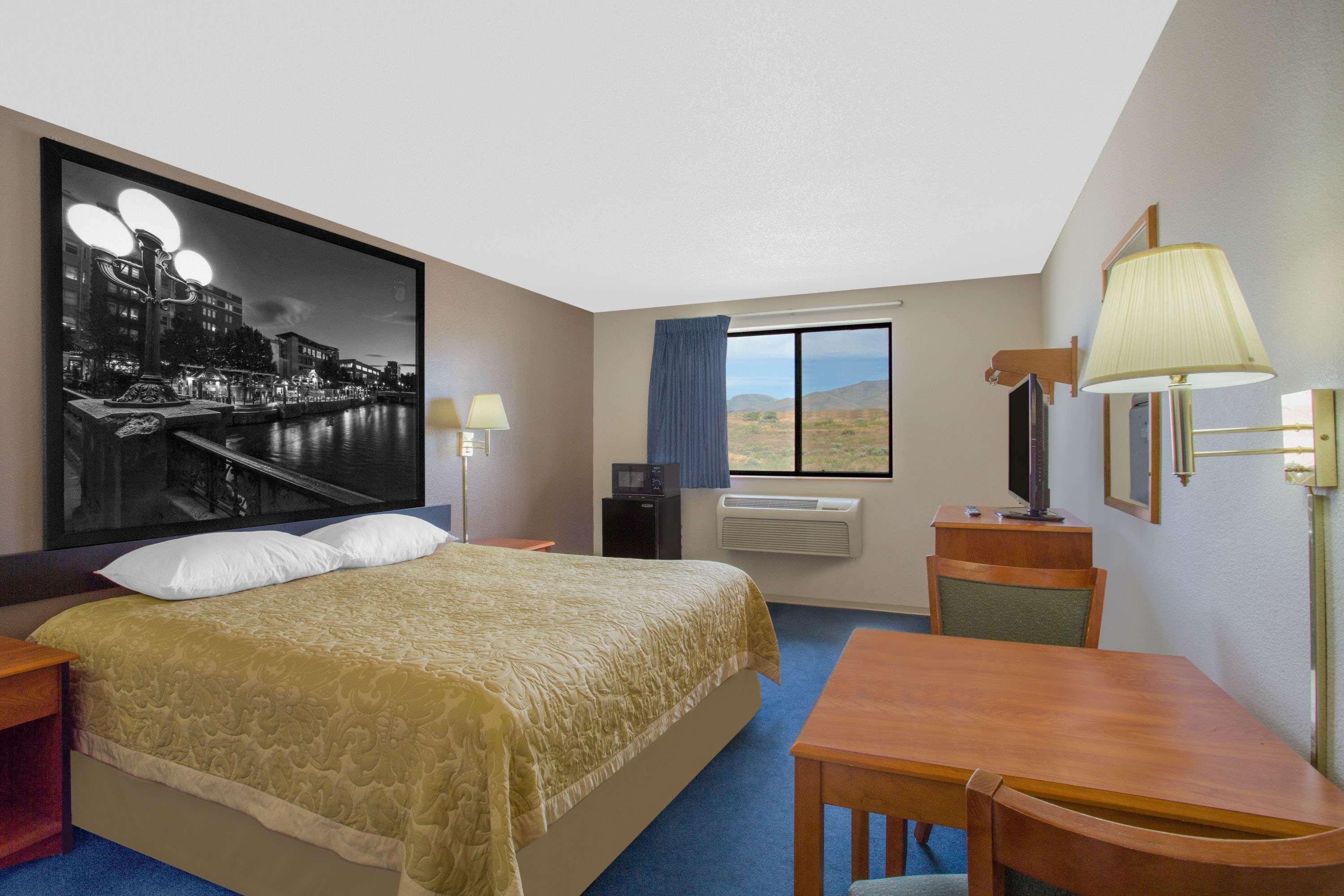 Super 8 By Wyndham Winnemucca Nv Exterior foto